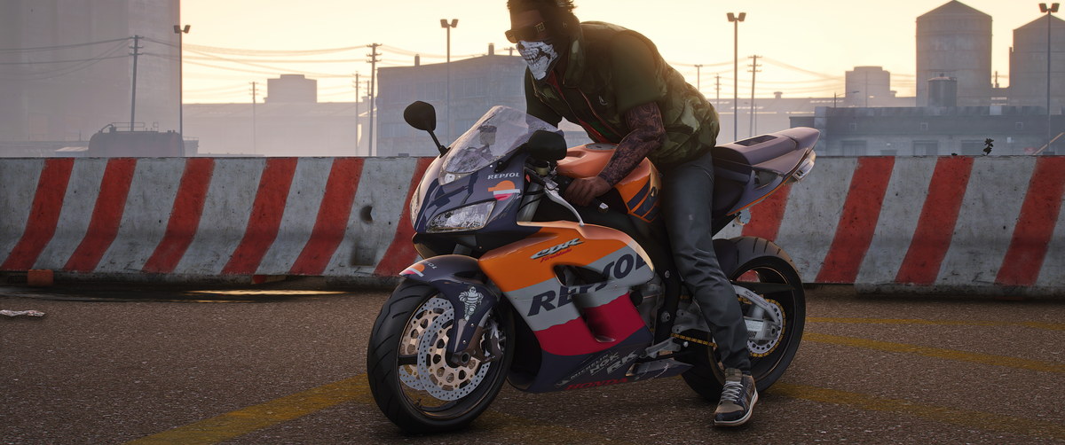 2005 Honda CBR v2